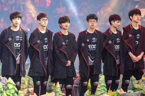 多年轻球员 多年轻球员