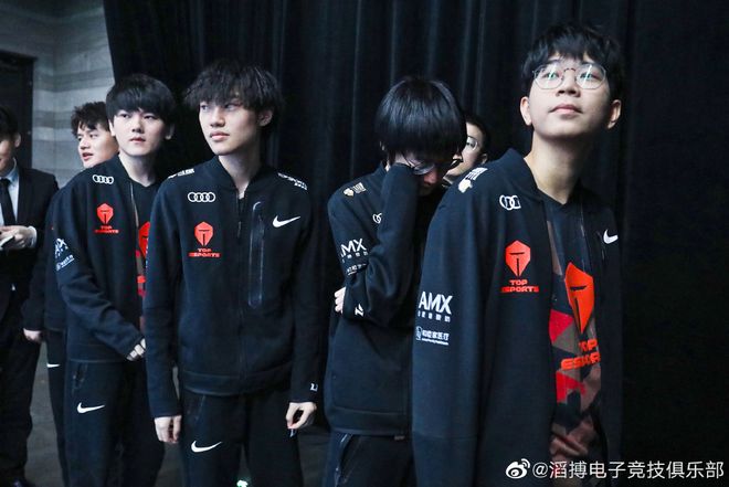 娴熟的运球 娴熟的运球