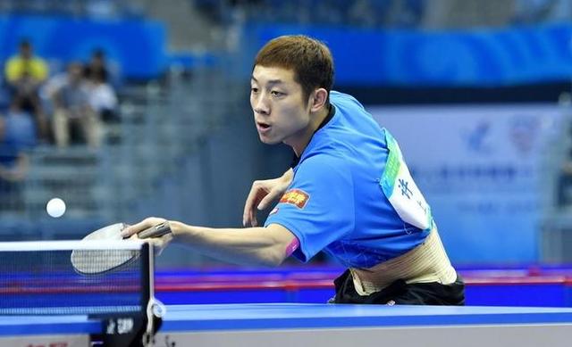 他采用了更 他采用了更